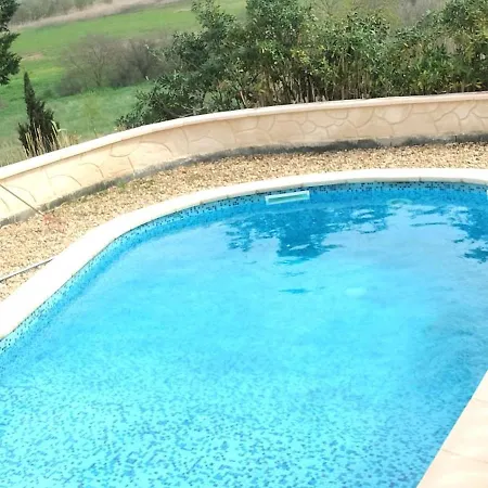 Le Bellevue Apartment *