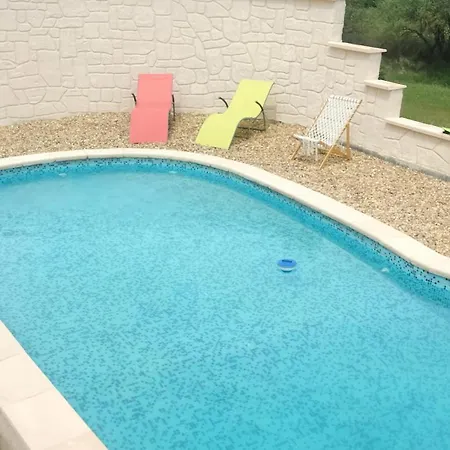 Le Bellevue Apartment